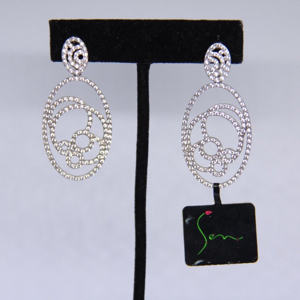 Oval with Circles Silver Drop Sparkly Earrings